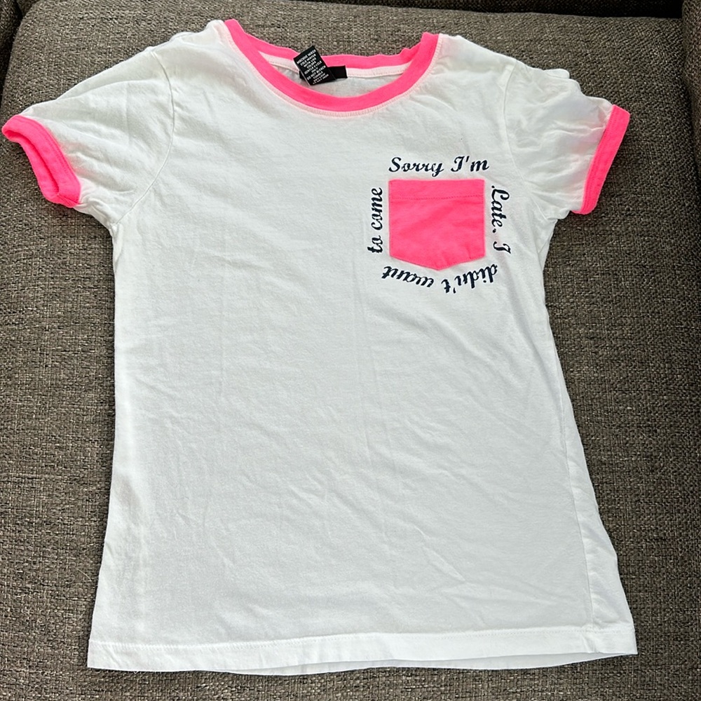 rue21 Neon Pink Ringer Graphic Tee Sorry I’m Late Funny Graphic Size XS 💖